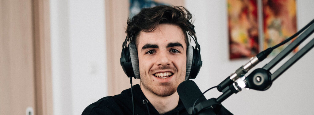 Moritz Brückner in der Ergoschule Behinderte helfen Nichtbehinderten